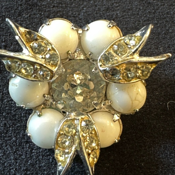 Vintage Weis White Cabochon &  Rhinestone Brooch and Earring Set - Women Jewelry - Picture 4 of 5